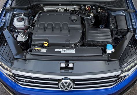 2019 Volkswagen Passat engine