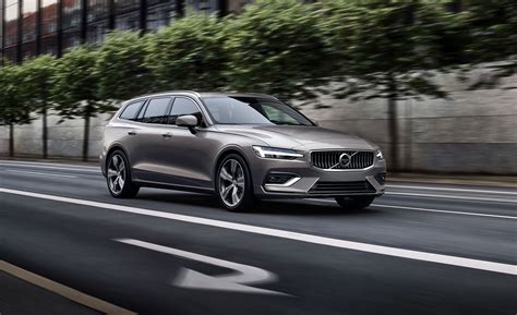 2019 Volvo V60 photo