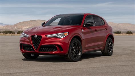 2020 Alfa romeo Stelvio engine