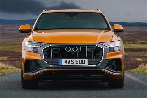 2020 Audi Q8 photo