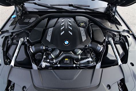 2020 Bmw 750i engine