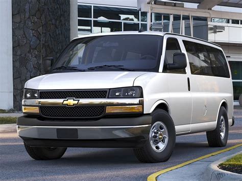 2020 Chevrolet Express photo