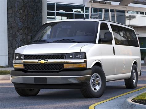 2020 Chevrolet Express photo