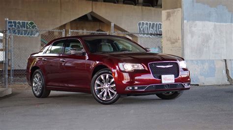 2020 Chrysler 300 awd photo