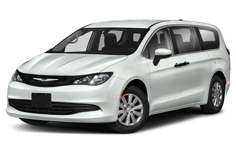 2020 Chrysler Voyager photo