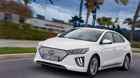 2020 Hyundai Ioniq electric photo