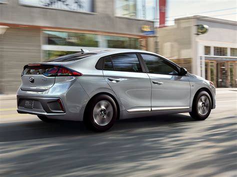 2020 Hyundai Ioniq hybrid