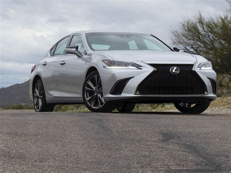 2020 Lexus Es350 photo