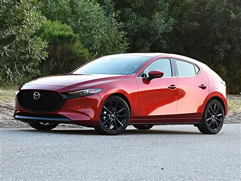 2020 Mazda Mazda3 photo