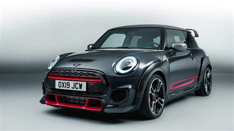 2020 Mini Cooper s photo