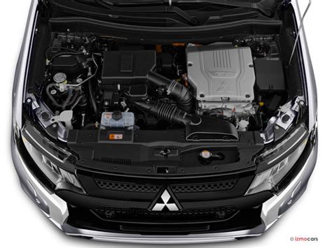 2020 Mitsubishi Outlander engine