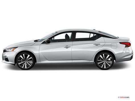 2020 Nissan Altima photo