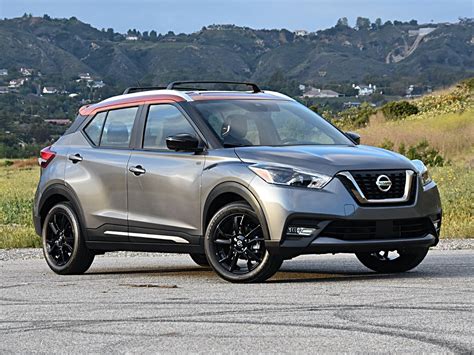 2020 Nissan Kicks photo