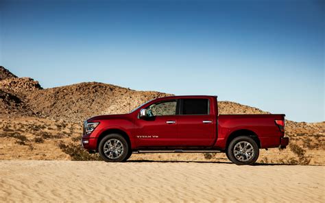 2020 Nissan Titan photo