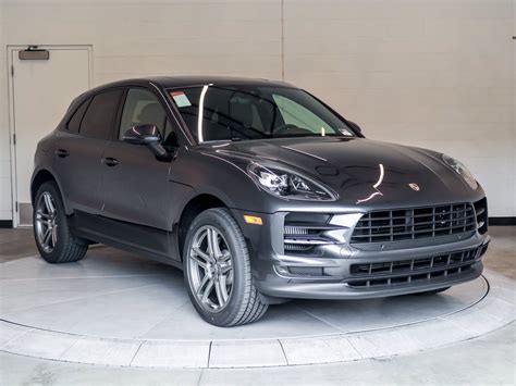 2020 Porsche Macan photo