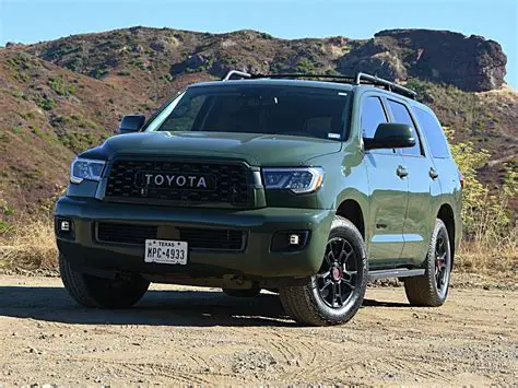 2020 Toyota Sequoia photo