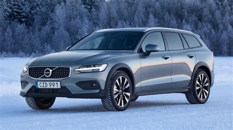 2020 Volvo V60