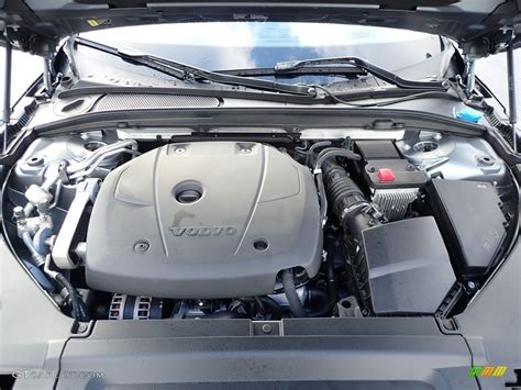 2020 Volvo V90 engine