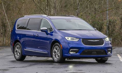 2021 Chrysler Pacifica hybrid photo