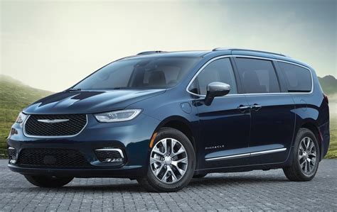 2021 Chrysler Pacifica hybrid photo