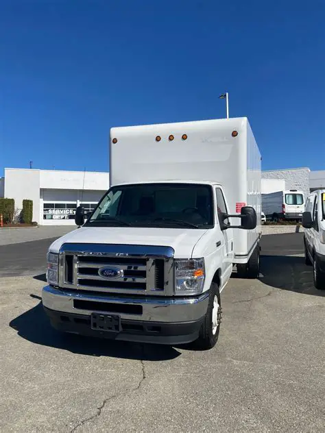 2021 Ford E-450