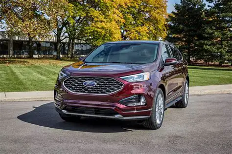 2021 Ford Edge photo