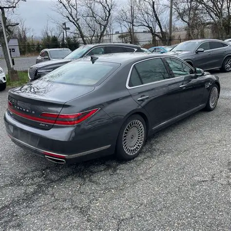 2021 Genesis G90 engine