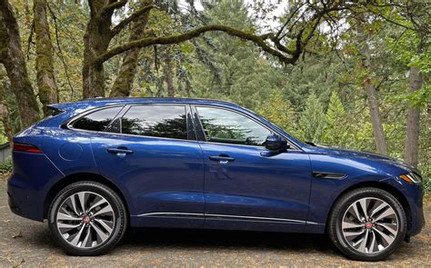 2021 Jaguar F-pace photo