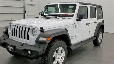 2021 Jeep Wrangler photo