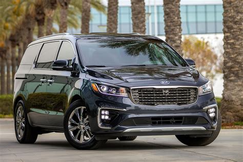 2021 Kia Sedona photo