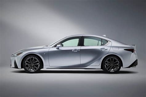 2021 Lexus Is 300 photo