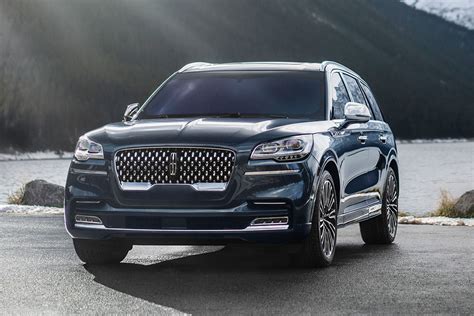 2021 Lincoln Aviator photo