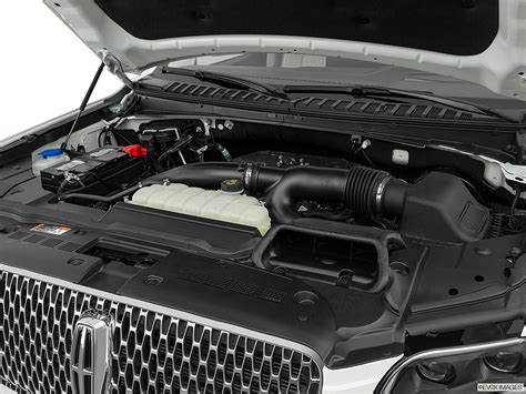 2021 Lincoln Navigator engine