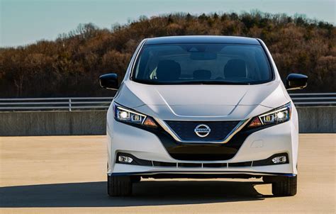 2021 Nissan Leaf photo