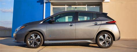 2021 Nissan Leaf photo