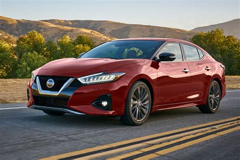 2021 Nissan Maxima photo