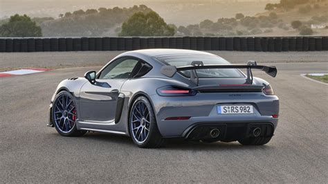 2021 Porsche Cayman engine