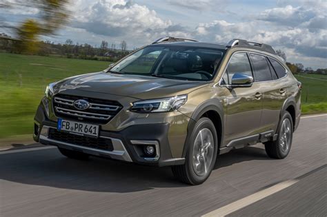 2021 Subaru Outback photo