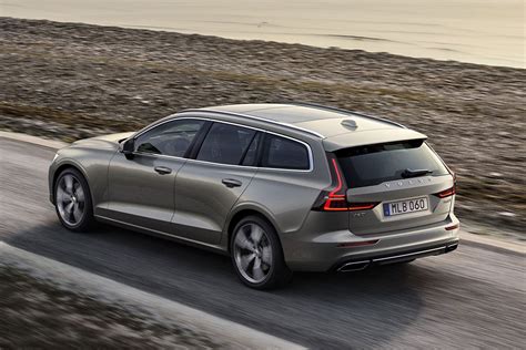 2021 Volvo V60cc