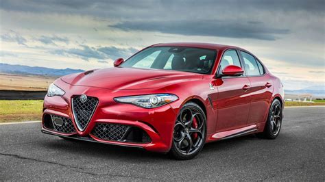 2022 Alfa romeo Giulia photo