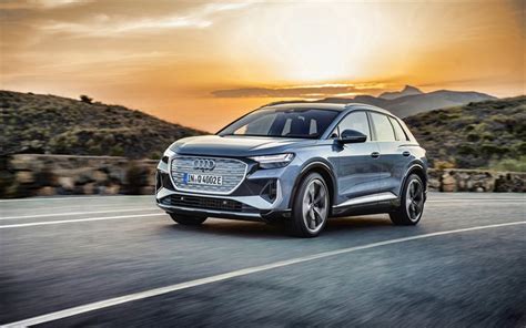 2022 Audi Q4 photo