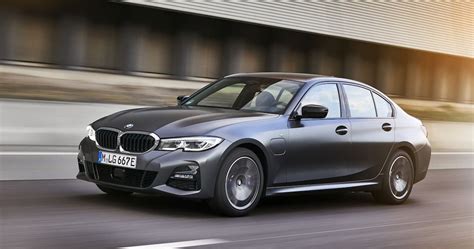 2022 Bmw 330e photo