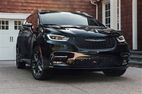 2022 Chrysler Pacifica photo