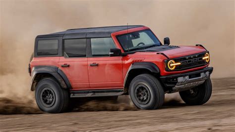 2022 Ford Bronco photo