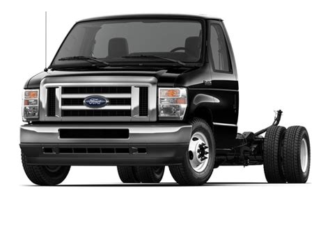 2022 Ford E-450 engine