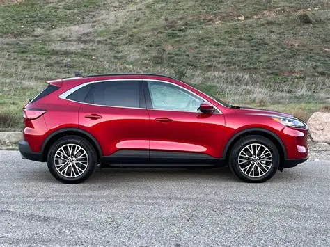 2022 Ford Escape photo