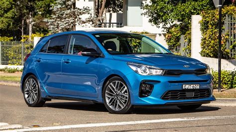 2022 Kia Rio photo