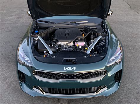 2022 Kia Stinger engine