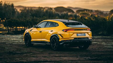 2022 Lamborghini Urus