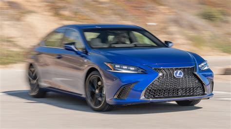 2022 Lexus Es300h engine